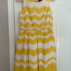 Just...Taylor Yellow and White Chevron Dress